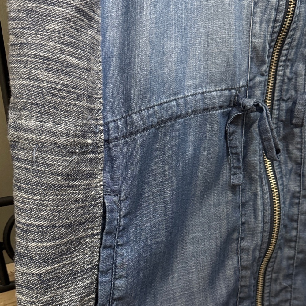 Hooded Vest with Zipper Zenergy by chicos 2 - Picture 6 of 13